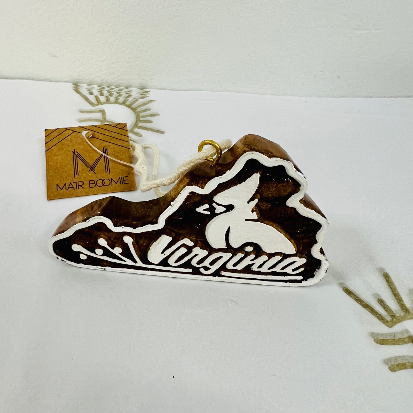 HAND CARVED VIRGINIA ORNAMENT - SHEESHAM INDIAN ROSEWOOD Home Decor Matr Boomie