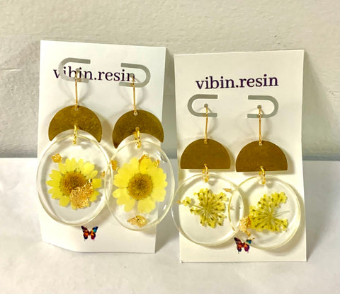 Floral Resin and Gold Dangle