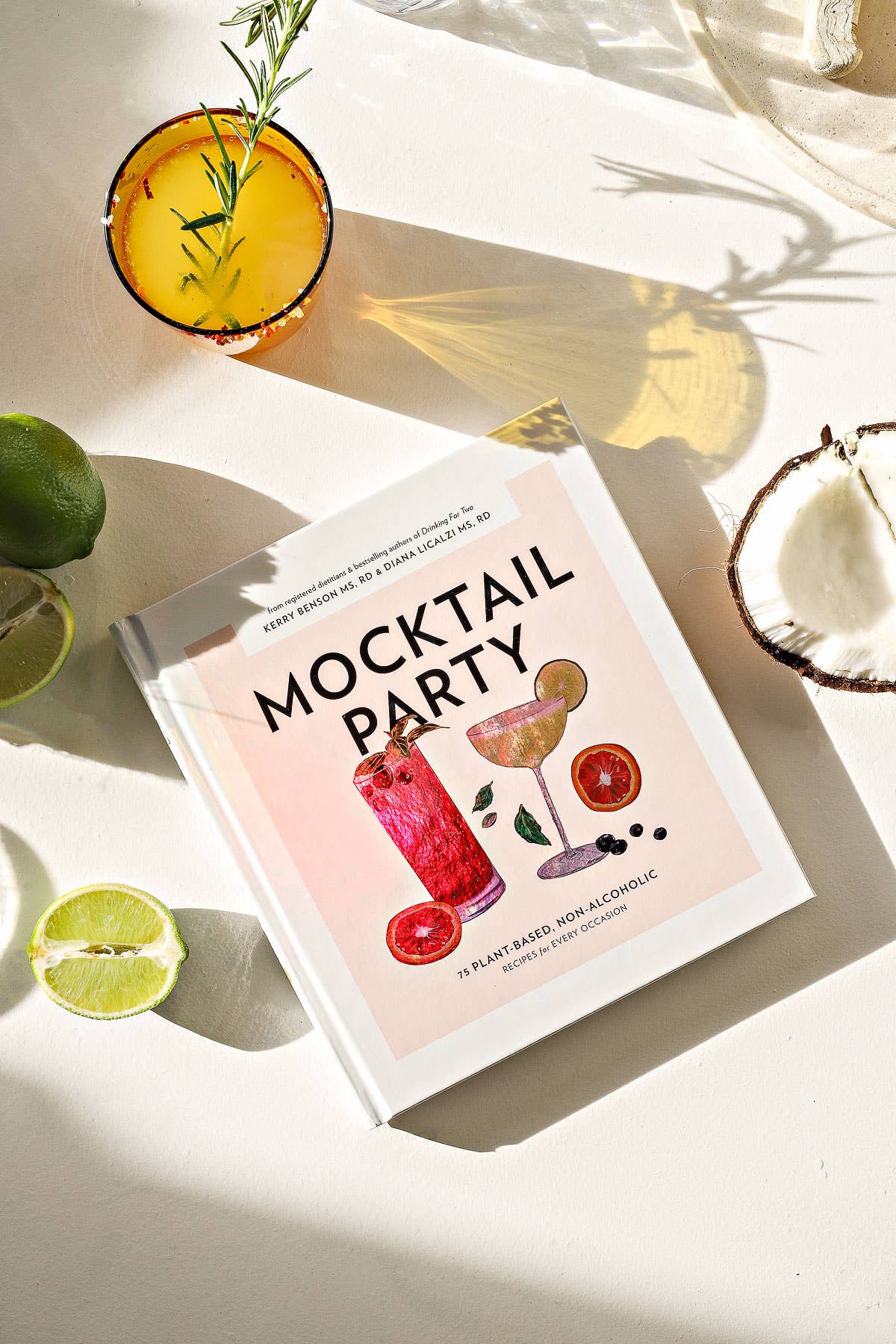 Mocktail Party: 75 Non-Alcoholic Mocktail Recipes Home Goods Blue Star Press